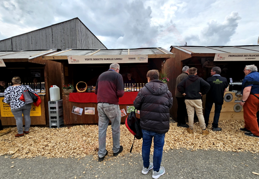 fTDM-6e stand vente-directe-famille-loosli 2 (3022 visites) fTDM-6e stand vente-directe-famille-loosli 2